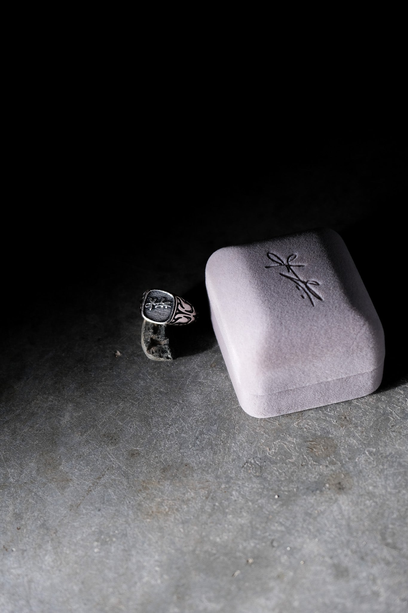 Logo Ring