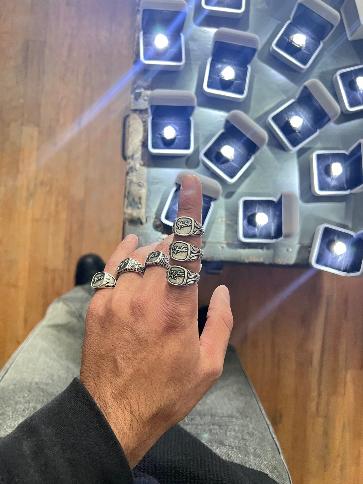 Logo Ring