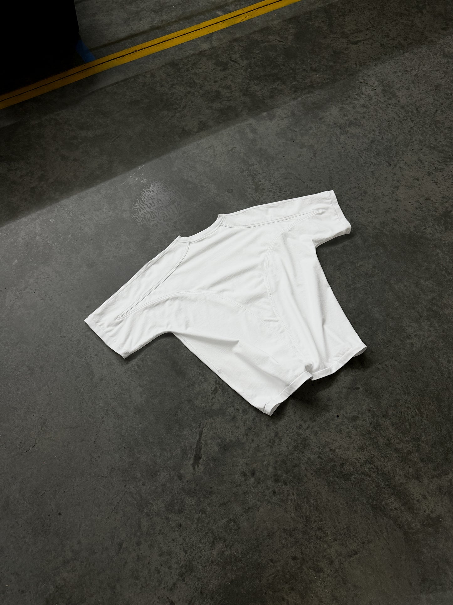 Blanco Tee