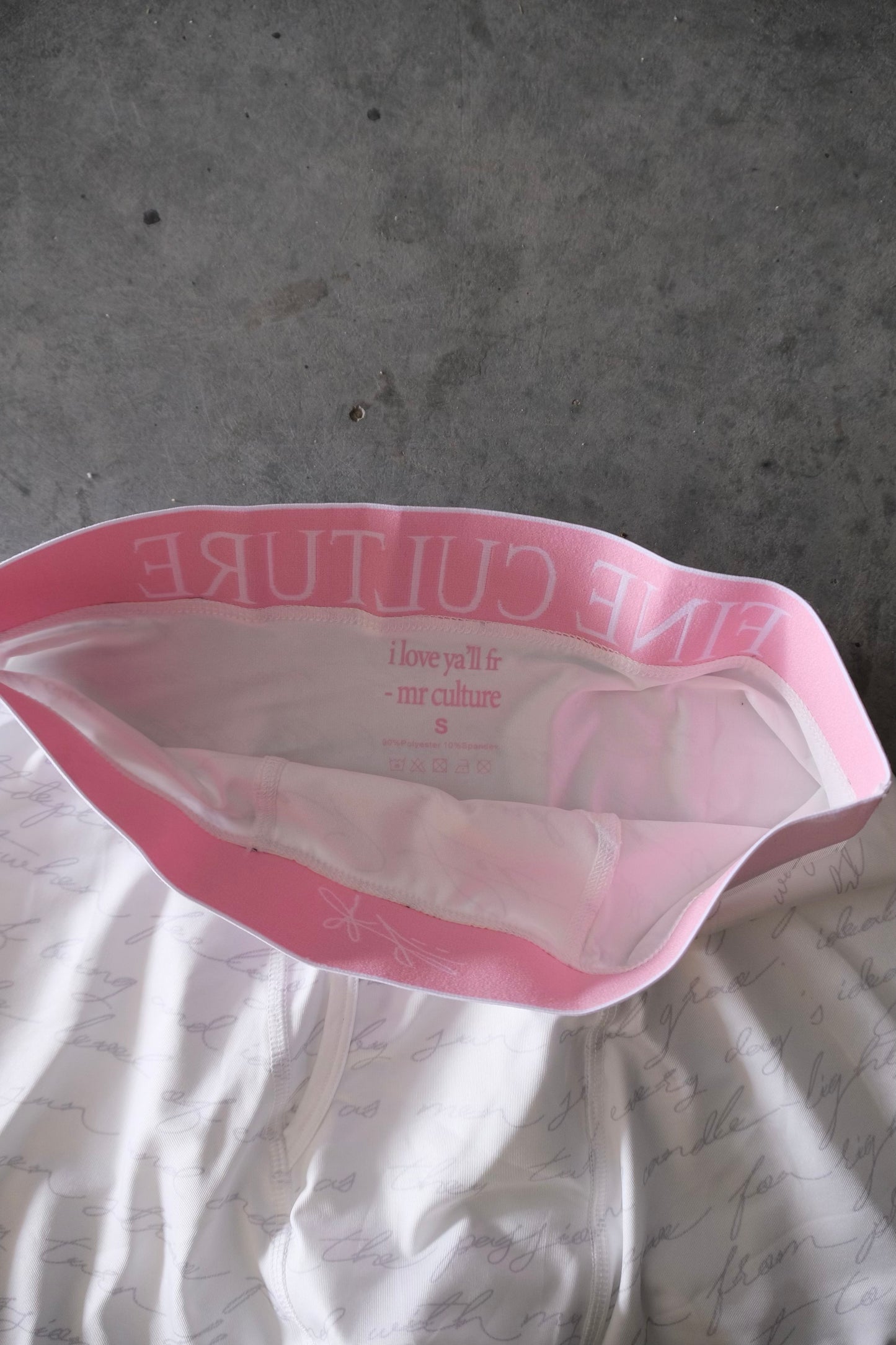 V JUNDERWEAR