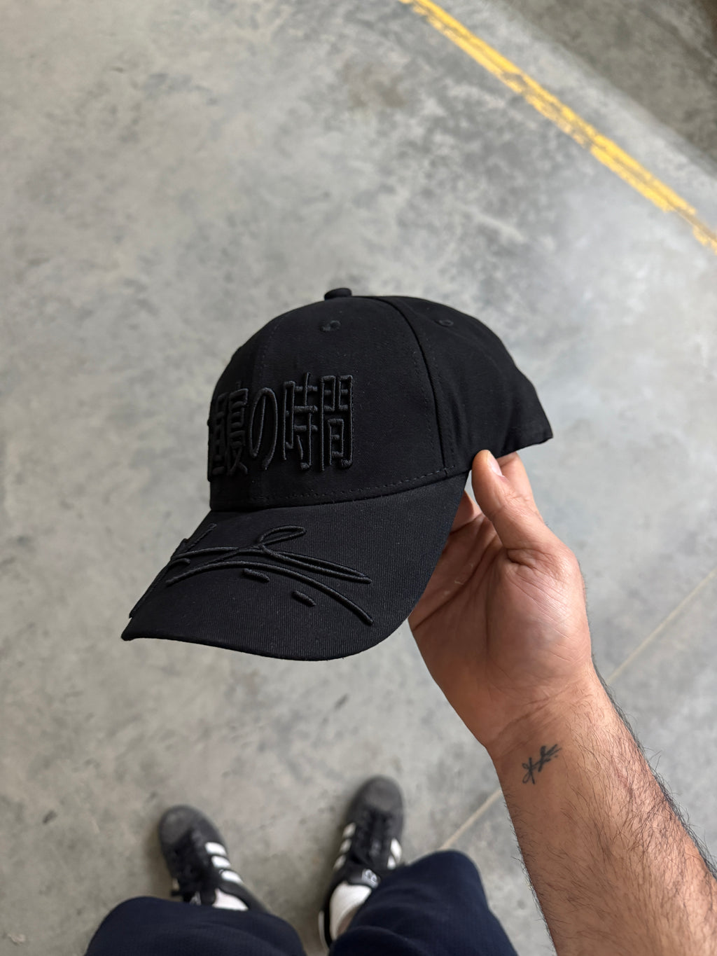 Noir Cap
