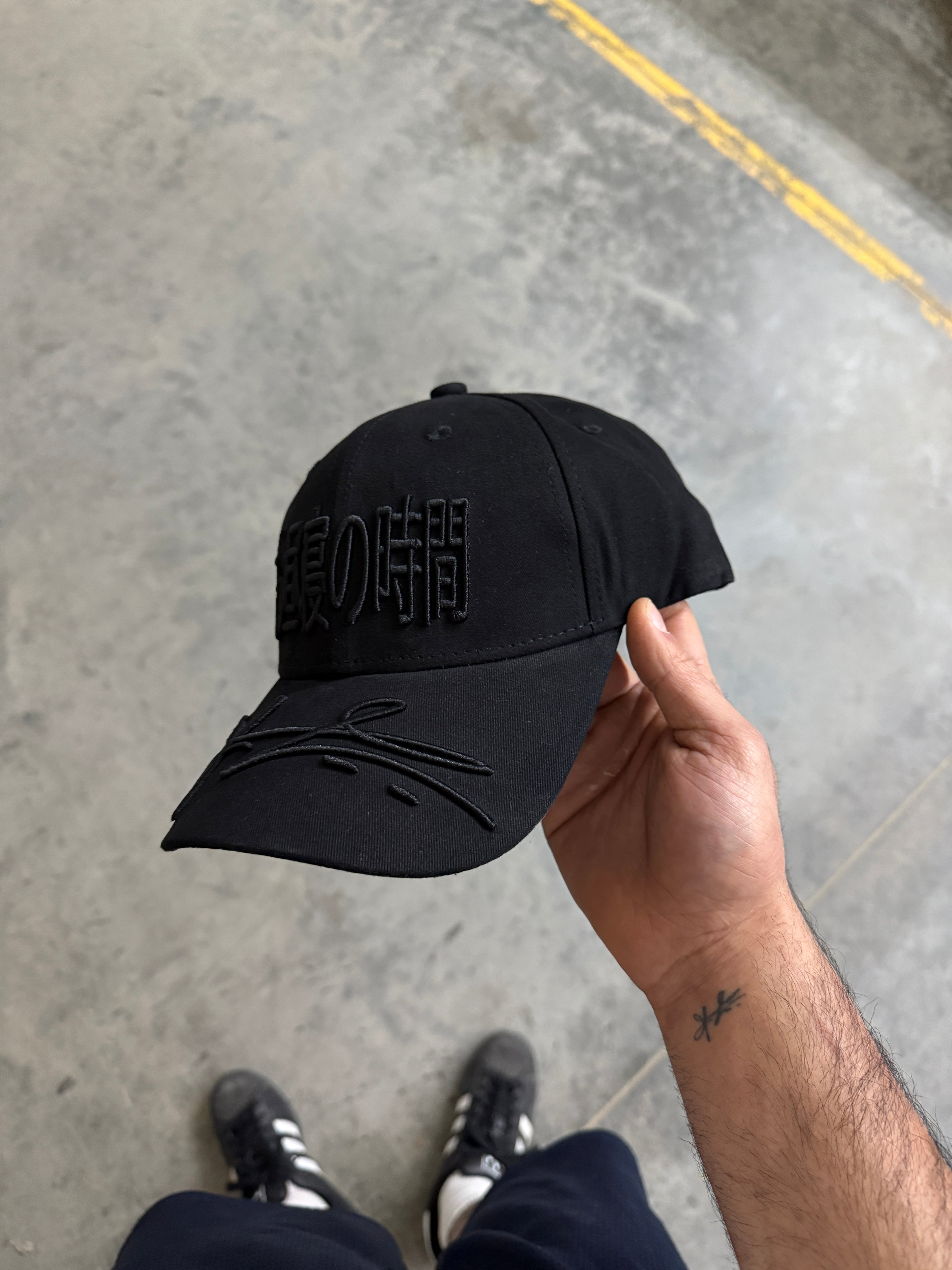 Noir Cap