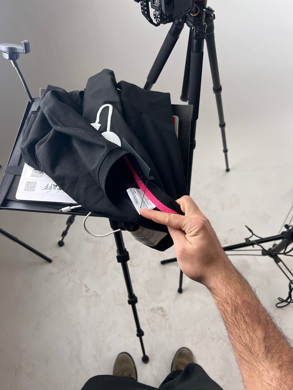 STAFF TEE (EMBROIDERY)