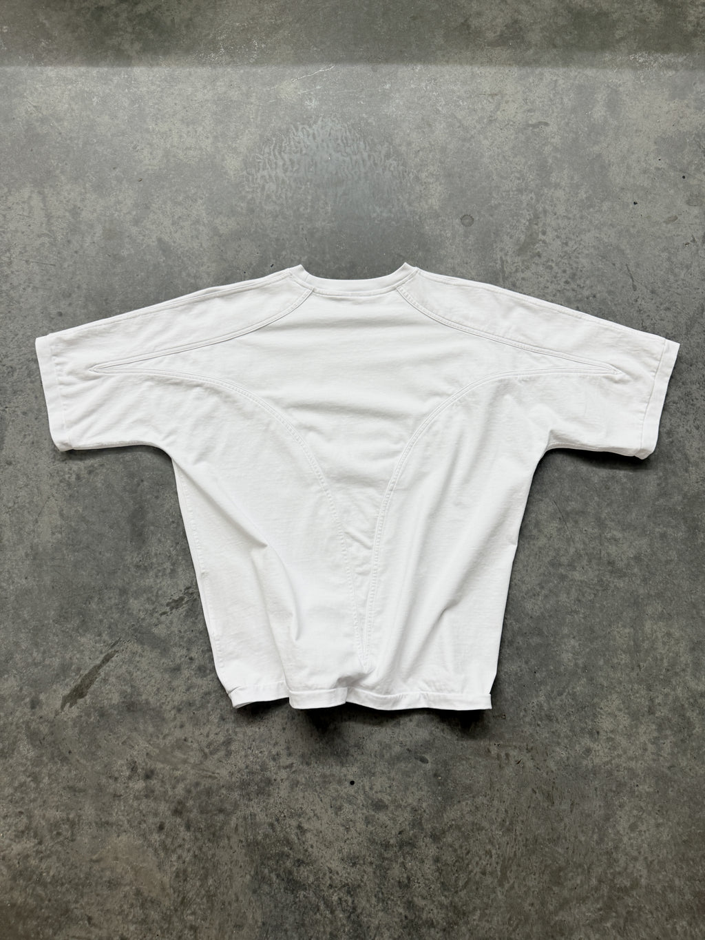 Blanco Tee