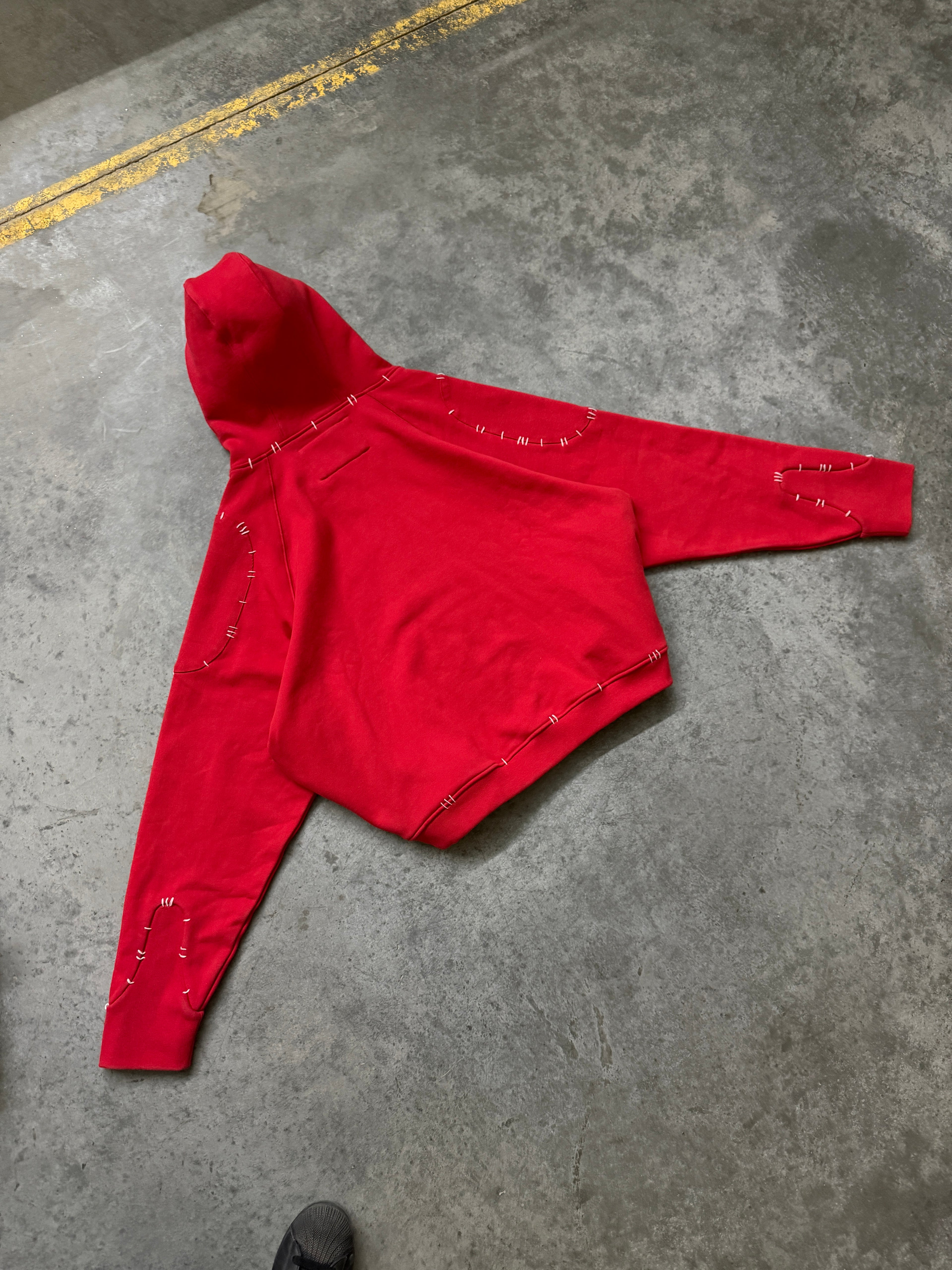 Rojo Hood