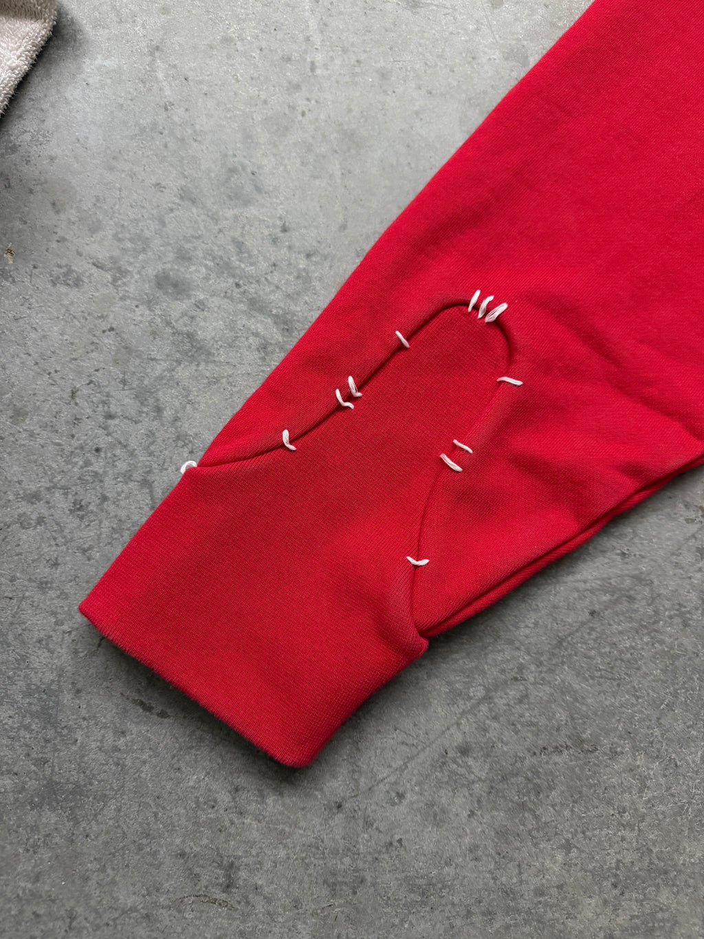 Rojo Hood
