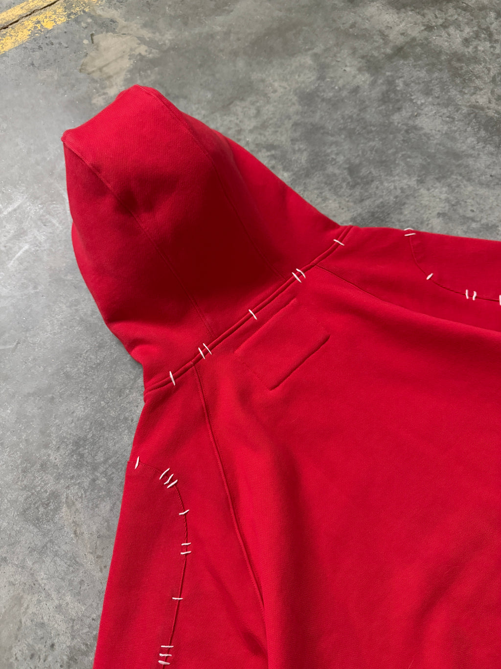 Rojo Hood
